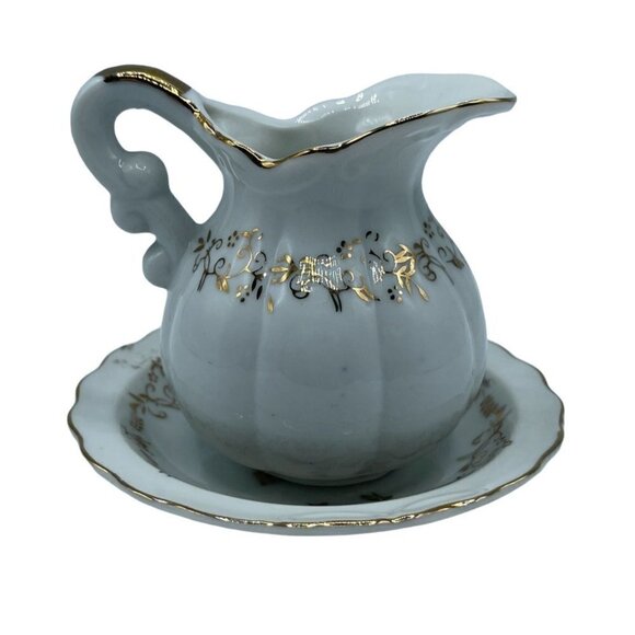 50th Anniversary Gold painted Creamer with Saucer - Picture 3 of 9